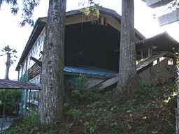 神田小学校・外付け階段、木造校舎・廃校、愛知県