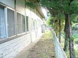 月小学校・裏側2、木造校舎・廃校、愛知県