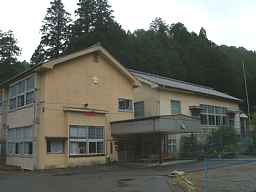 粟白小学校、愛知県の木造校舎