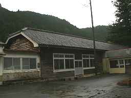 粟代小学校、愛知県の木造校舎