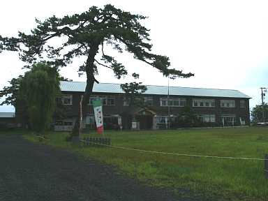 水元小学校・全景2、青森県の木造校舎