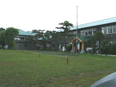 水元小学校・全景3、青森県の木造校舎