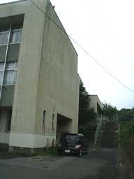 下前小学校・階段、木造校舎・廃校、青森県