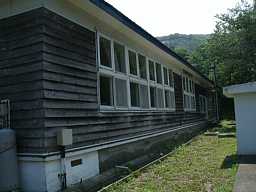 袰月小学校、青森県の木造校舎・廃校