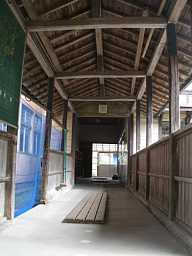 伊良原小学校・渡り廊下、木造校舎・廃校、福岡県