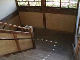 岩月中学校・階段、福島県の木造校舎・廃校