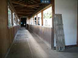 双潟小学校・渡り廊下内部、木造校舎・廃校、福島県