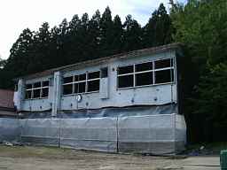 双潟小学校・まだ解体されてない校舎、福島県の木造校舎・廃校