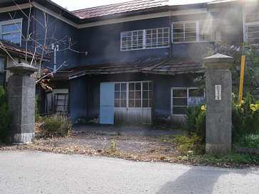 日下野小学校・校門、長野県の木造校舎・廃校