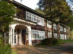 長野県　廃校　木造校舎　古間小学校