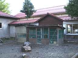 上田小学校・飼育小屋、木造校舎・廃校、長野県