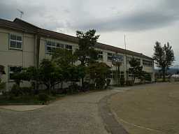 加茂西小学校、新潟県の木造校舎・廃校