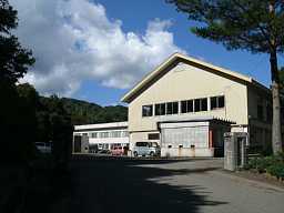 石黒小中学校、新潟県の木造校舎・廃校