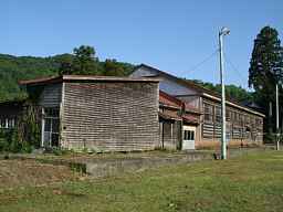 名南中学校、新潟県の木造校舎・廃校