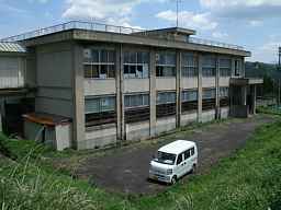 種芋原小学校、新潟県の廃校
