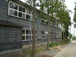 新潟県　木造校舎　麓小学校