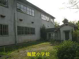 鵜鷺小学校・正面、島根県の木造校舎