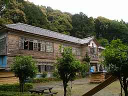 静岡県　木造校舎石神小学校