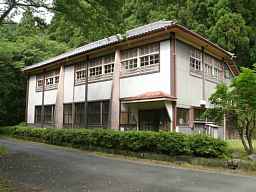 胡桃平小学校、静岡県の木造校舎・廃校