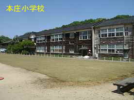 本庄小学校、鳥取県の木造校舎