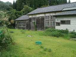 赤毛小、富山県の木造校舎