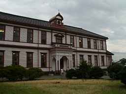 福野高校、富山県の木造校舎