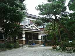 田中小、富山県の木造校舎