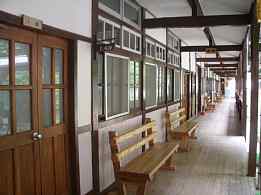 国吉小学校・渡り廊下、木造校舎・廃校、和歌山