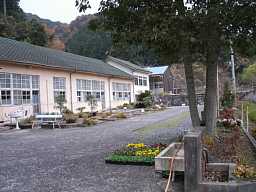八代小学校、木造校舎・廃校、山口県