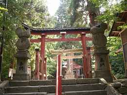 黒石、中野神社・参道、イザベラ・バードの道