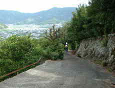 糸我町を望む、熊野古道・紀伊路を歩く