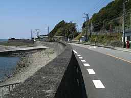 海岸沿いの国道、熊野古道「大辺路」を歩いた紀行文