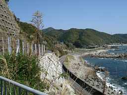 大串峠へ海岸を望む、熊野古道「大辺路」を歩いた紀行文