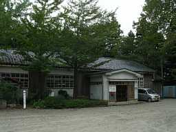 出湯小学校、新潟県の木造校舎・廃校