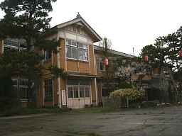 中平田小学校、山形県の木造校舎・廃校